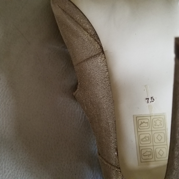 Leather heels - Picture 4 of 6